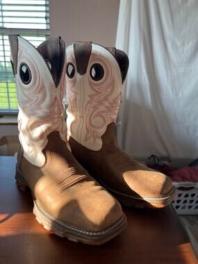 Men’s Durango Maverick XP size 9M western work boot